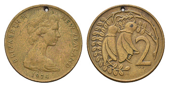 Новая Зеландия 2 цента 1974 Елизавета II (1952-2022), два цветка кохаи KM 32 бронза 4685-868